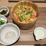 おひつごはん四六時中 - 料理写真:「サーモンアボカドおひつごはん（単品）」1,529円税込み♫