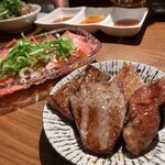 黒毛和牛焼肉 つじ川 - 