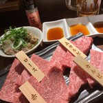 黒毛和牛焼肉 つじ川 - 