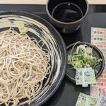 ゆで太郎 - 料理写真:同行者はざるそばに卵ご飯の朝そば