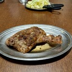 骨付鳥かもん - 料理写真: