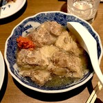 酒場ハコザキ - バラ軟骨塩煮込み