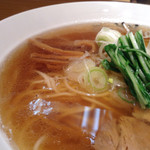 仙臺 自家製麺 こいけ屋 - 大雪の1月30日夜のどノーマル醤油ラーメン
      ※今日はチョイ動物系が前にきていて淡麗系っぽく無い