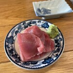 青山一丁目たぬき - 本マグロ刺しハーフ