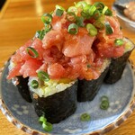 青山一丁目たぬき - 本マグロとろたく巻き