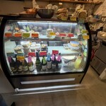 moumou THE FAMOUS DELI - ショーケース