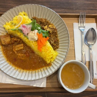カレーの店 URA ぼなっ_0
