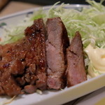 焼鶏館 - 豚の味付けあみ焼き