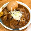 大衆酒場 まるは - 牛もつ煮牛タン入り（黒）味玉トッピング