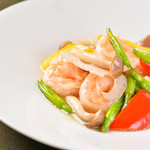 Stir-fried shrimp and 5 kinds of seasonal vegetables with salt flavor (4 pieces)