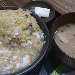 一口餃子専門店 赤坂ちびすけ - あんかけチャーハン