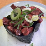 すしバリュー - ごま油香る本鮪チアイ軍艦