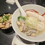 らーめん月の兎影 - 料理写真:
