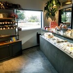 洋菓子店 アンジュール - 内観