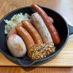 THE BEER HOUSE - 一番人気！！ソーセージのバラエティー盛り