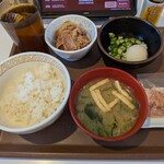 すき家 - 料理写真:牛まぜのっけ定食