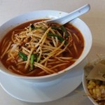 萬福飯店 - 「本場西安辛み刀削麺 (750円)」、かなり刺激的な辛さ