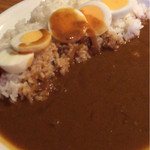 コーナーポケット - カレー(ゆで卵トッピング)