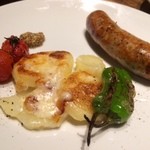 スパイスカフェ - ソーセージやらじゃがチーズやら！