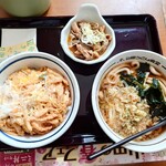 山田うどん - 料理写真: