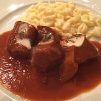 銀座 ハプスブルク・ファイルヒェン - 国宝マンガリッツァ豚のグーラッシュ