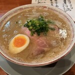 濃厚豚骨らーめん 博多一路 - 博多らーめん(はかた) ¥950