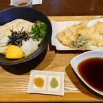 讃岐うどん いってつ - 淡路鶏のとり天ぶっかけうどん(冷)