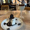 en cafe - クッキーアンドクリームチーズ　950円
オレグラッセ　700円