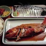 鮮魚・お食事処 山正 - メバルの煮つけ　〆サバは店頭で販売してるのを頼みました