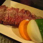 Sumiyaki Chuubou Hako - 和牛サガリ。
