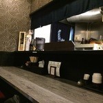 ぼんてんらぁ麺 - カウンター席