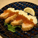 酒羅場 - サーモンのレアカツ ¥920