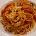 トラットリア ダ コヴィーノ - お野菜たっぷりトマトソーススパゲティ