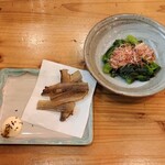 一軒め酒場 - 炙り干しあなごと菜の花おひたし
