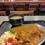 ふじや - 料理写真:カツカレー、豚汁