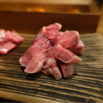 焼肉旬やさい ファンボギ - 瓜坊のタン☆