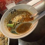 四川担担麺 虎嘯 - 