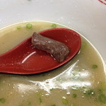 テールラーメン＆テールカレー よし久 - テール肉の塊。