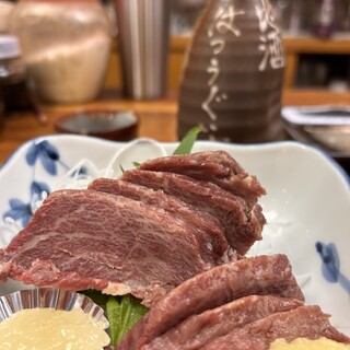 魚魚や - 料理写真:馬刺し