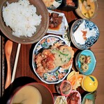 WE ARE THE FARM - 15種類おばんざい+メイン１皿