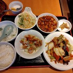 創造中華 華星 - ホイコーロ油淋鶏ランチ+ご自由に麻婆豆腐
