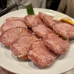 ホルモン しろ - 