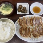 餃子のゆうた - 餃子ランチ（ご飯並・大盛無料 餃子2人前 卵スープ 漬物付）950円