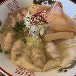 豚骨清湯・自家製麺 かつら - 料理写真:叉焼雲呑麺