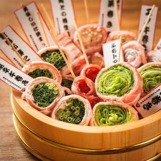 福岡名物"野菜巻き串"に舌鼓！食材の旨味をお楽しみあれ！