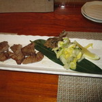 松吟庵 - 炭火焼厚切り牛タン焼き　850円