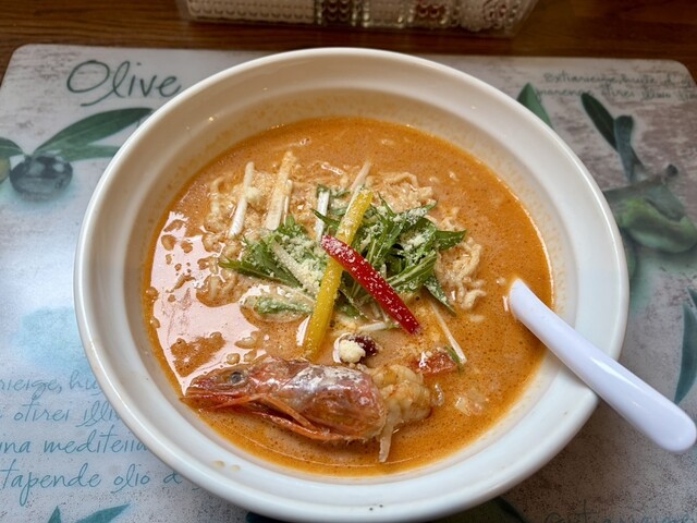 濃厚な味わいヌードル 福の樹