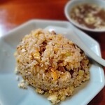 来々軒 - 料理写真:炒飯 650円(スープ付)