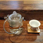 Yung - 中国茶（花開く前）