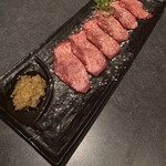 焼肉 奈々味 - 